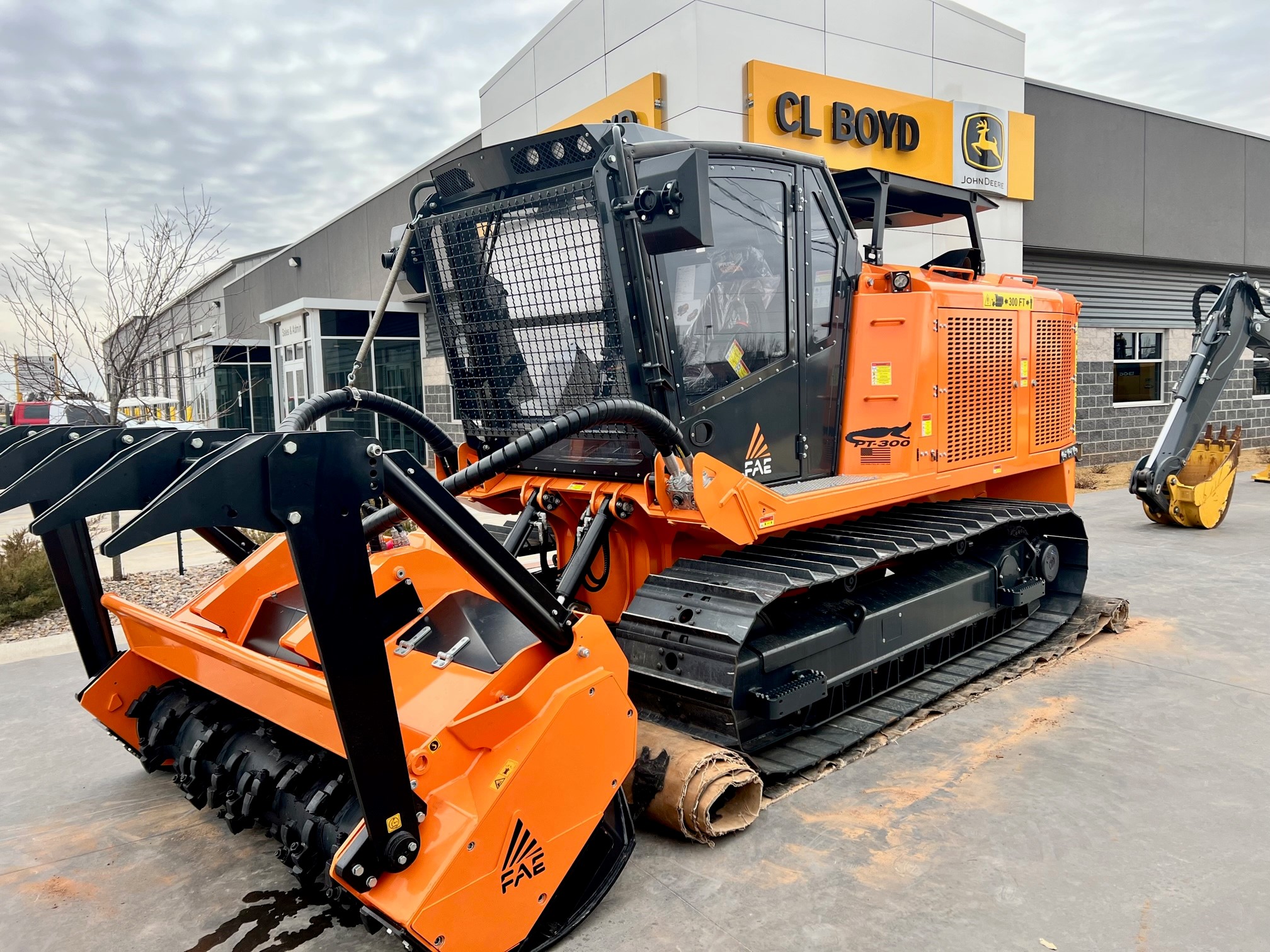 PT-300 on lot
